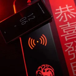 Alfombrilla de Ratón Casa del Dragón con Cargador Móvil LED