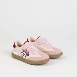 Deportiva Minnie: Estilo y Comodidad para los Más Pequeños