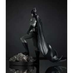Estatua 1/10 Batman Black White 18 cm de BJ Barends