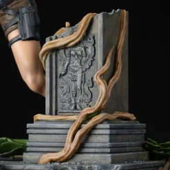 Estatua PVC Lara Croft Tomb Raider 24 cm Dark Horse
