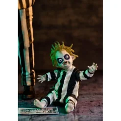 Figura articulada Beetlejuice 18 cm traje a rayas NECA