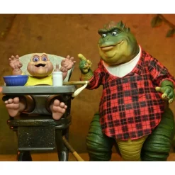 Figura Coleccionable Ultimate Earl Sinclair de Dinosaurs - 18 cm