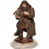 Figura de colección Enesco Hagrid con Norberto