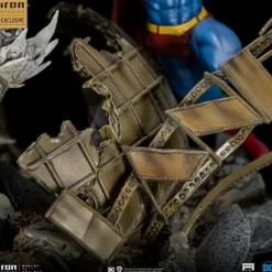 Figura Superman vs Doomsday – Estatua 1/10 BDS Art Scale de Iron Studios (30 cm)