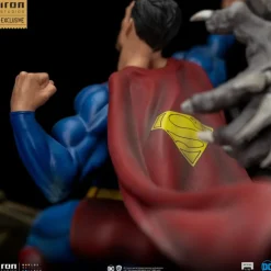 Figura Superman vs Doomsday – Estatua 1/10 BDS Art Scale de Iron Studios (30 cm)