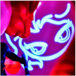 Figura Wow POD Viuda Negra Marvel con luz