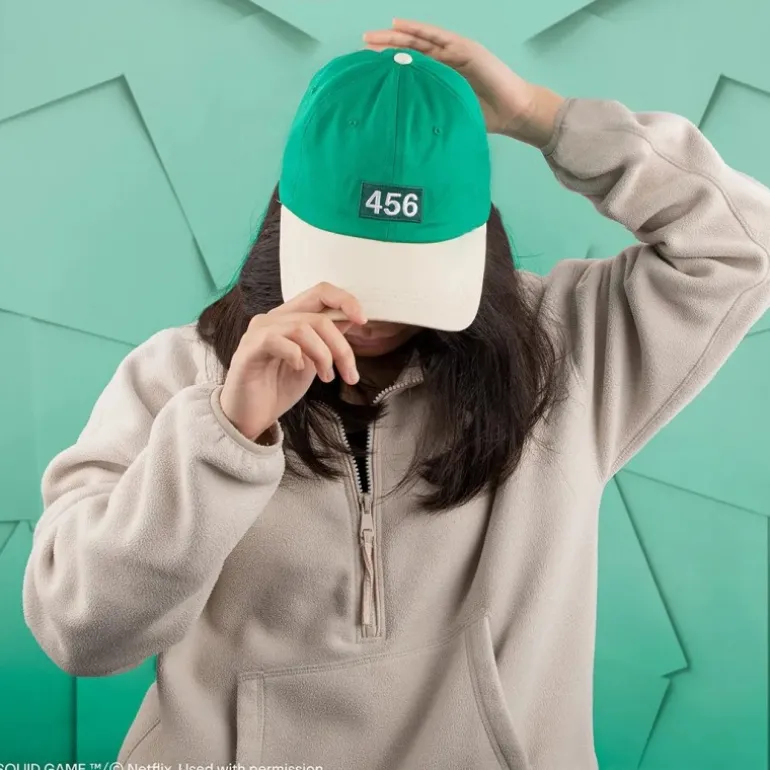 Gorra de Jugador 456 - Squid Game, Medidas: 23x18x11cm
