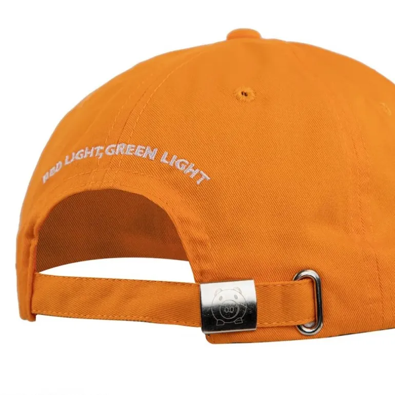 Gorra Young-hee de Squid Game en color naranja