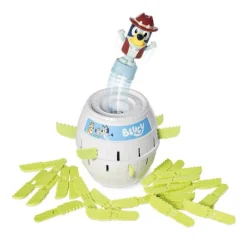 Juego de Habilidad Salta Bluey con Barril y Espadas