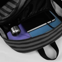 Mochila Casual Wednesday: Estilo y Funcionalidad