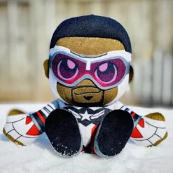 Peluche Marvel Sam Wilson Capitán América