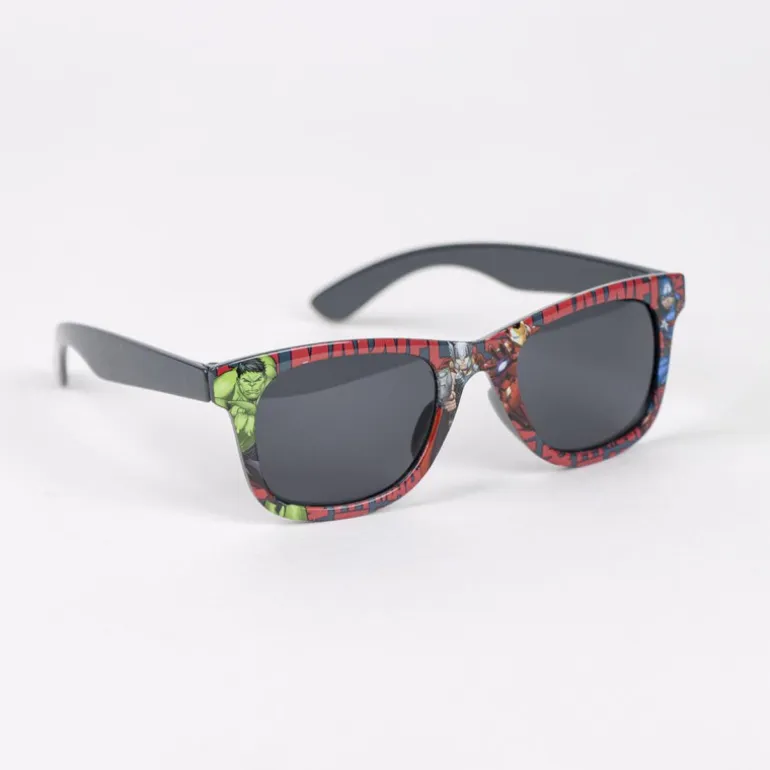 Set de Gorra y Gafas de Sol Marvel Avengers