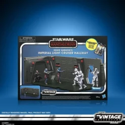 Star Wars: The Mandalorian Set Tantive IV con Figura de Mandalorian Privateer