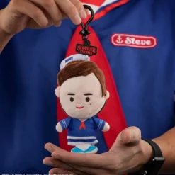 Stranger Things: Llavero Peluche Steve Scoops Ahoy